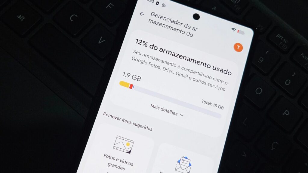Celular de 128 GB ainda vale a pena em 2026? Fizemos as contas