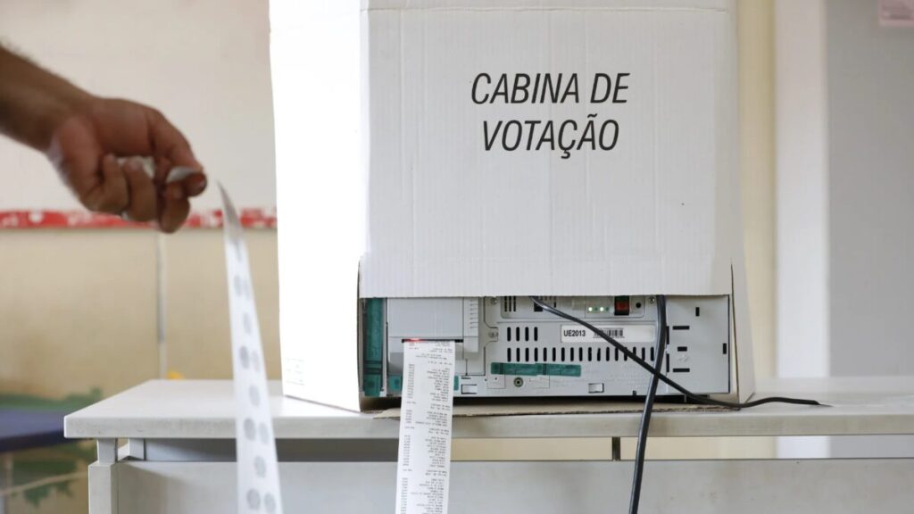 Eleições 2026: Como checar seu local de votação pelo e-Título ou pela internet
